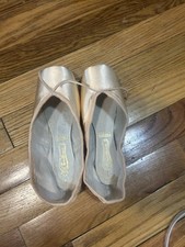 Freed Pointe Shoes Clover Maker Size 4 DV Wing 2.5