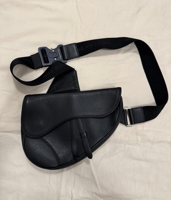 Dior Saddle Bag / Satteltasche aus Kalbsleder mit verstellbarem Schulterriemen