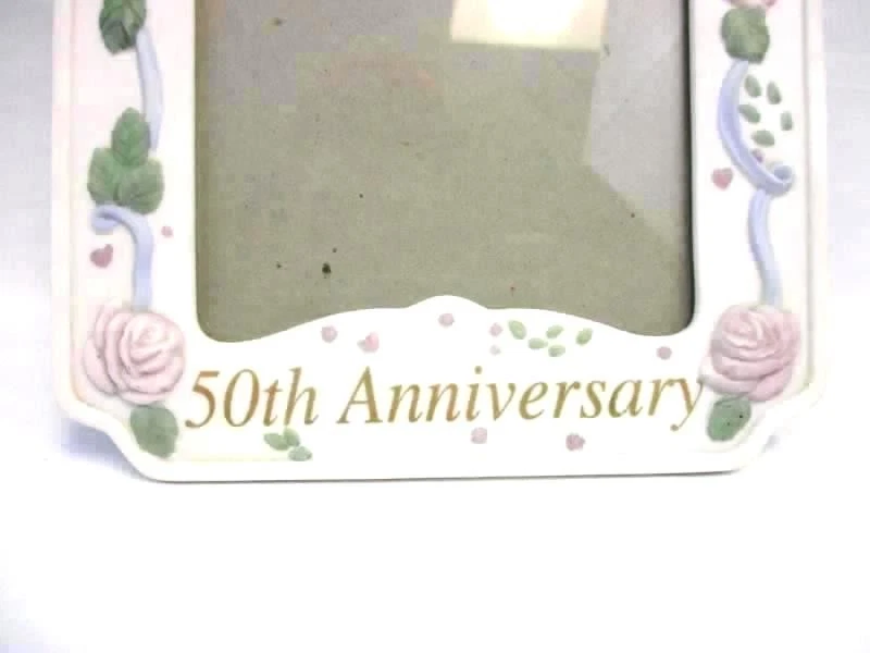 Marco de fotos de cerámica del 50 aniversario de Angela Ackerman rosas palomas 5x7 1996 Foto 4 de 4