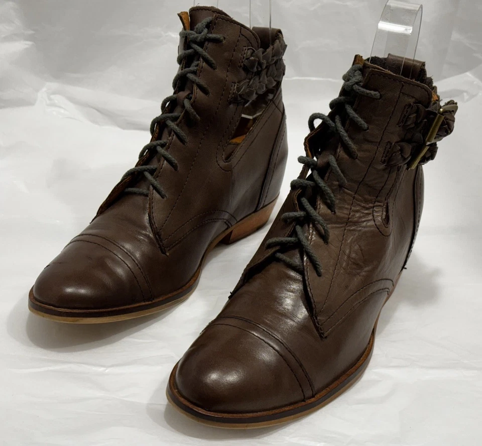 Bota feminina LATIGO couro marrom trança fivela/laço no tornozelo cowgirl slip on 8.5 - Imagem 3 de 4