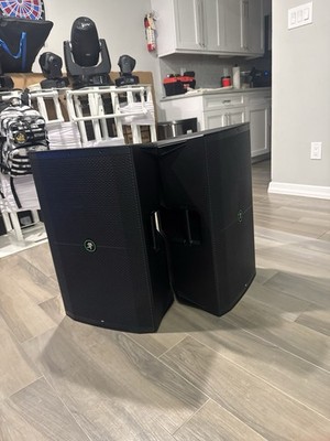2x Mackie THUMP215XT 15 1400W Enhanced Powered Loudspeaker with Covers Bundle