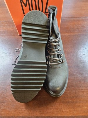Miz Mooz Freddie Forest Green Side Zip Lace up Boot New in box Womans US 9 EU 40