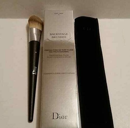 DIOR BACKSTAGE BRUSHES PROFESSIONAL FINISH FLUID FOUNDATION BRUSH 11