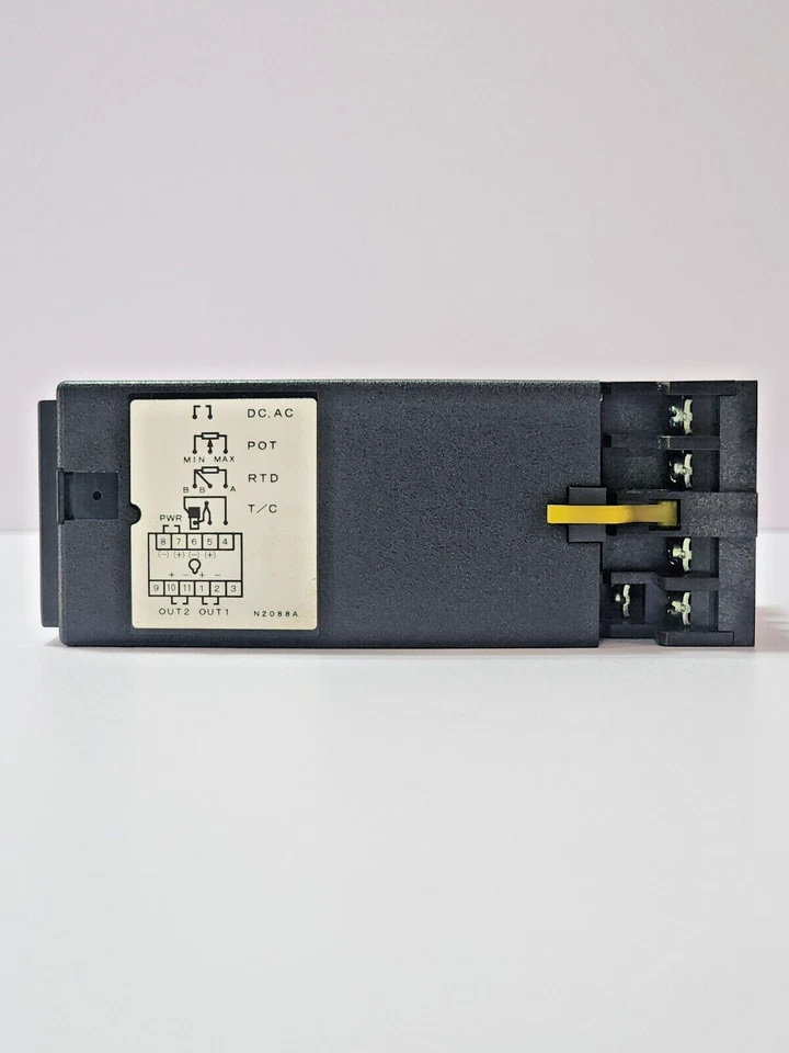 M-SYSTEM WRS-3AA-R RTD TRANSMITTER S/N. 3A038235 24VDC 4-20mA DC - Image 4 of 4
