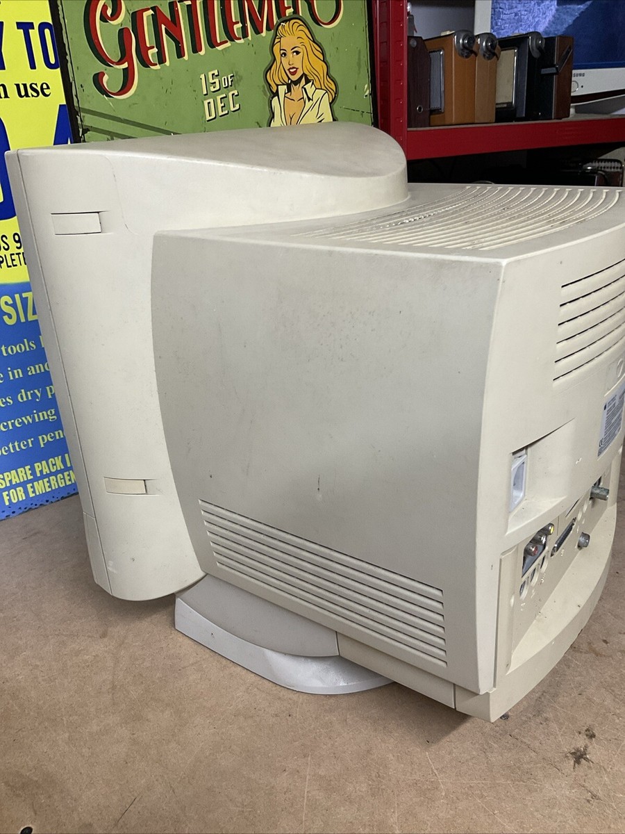 Retro Vintage Apple Macintosh Performa 5200 Power PC (M3046