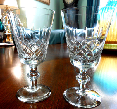 TWO Peedee Greta Wine Glasses Cut Crystal Sentra