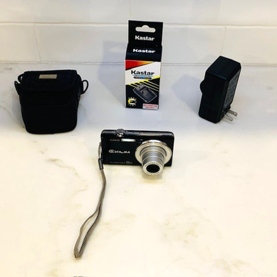 Casio Exilim EX-ZS10 Digital Camera 14.1MP Black 5x Zoom Excellent