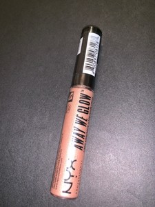 nyx moonbeam highlighter