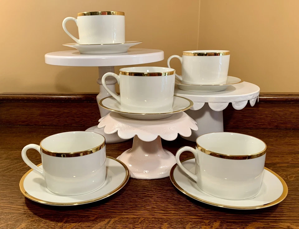 LOTE DE 5 juegos de tazas planas y platillos de porcelana Strawberry Street Gold band retirados de 10 Foto 4 de 4