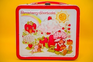 Vintage 1980 "Strawberry Shortcake" Aladdin Metal Lunchbox (no thermos)