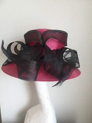DEBENHAM FORMELLER SIMAMAY HOCHZEITSHUT PINK & SCHWARZ KIRCHENRENNEN EINHEITSGRÖSSE 
