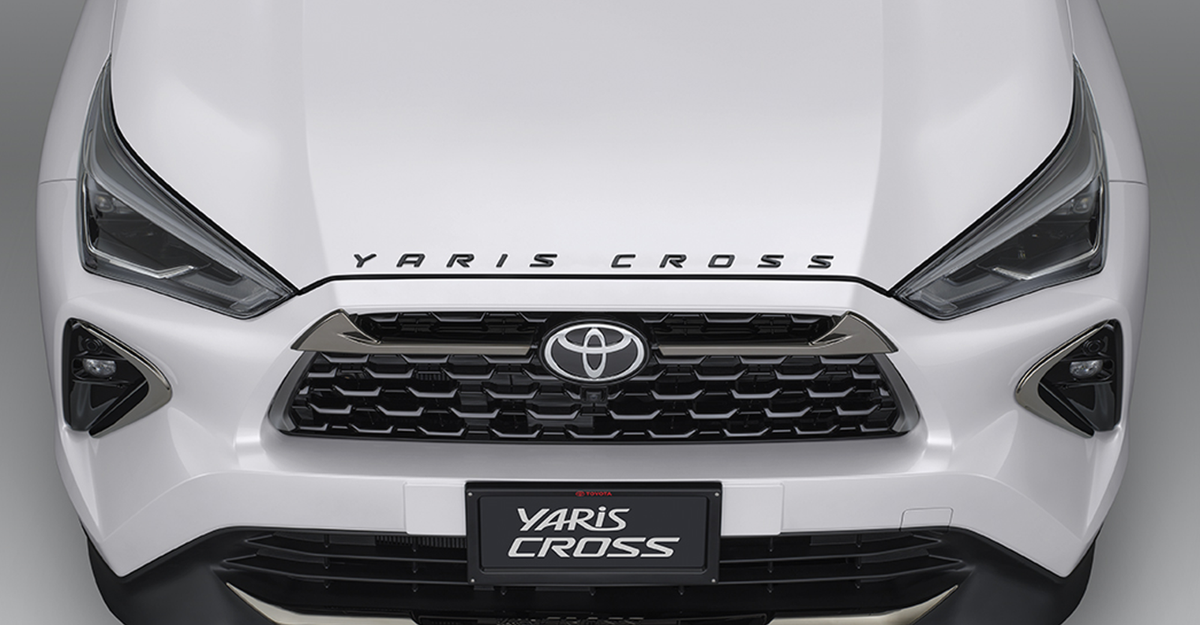 GENUINE GROSSY BLACK YARIS CROSS HOOD EMBLEM LOGO FITS TOYOTA