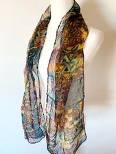 VNTG LARGE IDEA NUOVA SCARF MADE IN INDIA 100% RAYON 65 X 14 INCHES