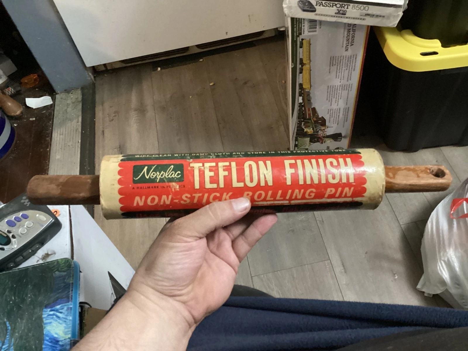 VTG‼ Norplac Biege 16” Rolling Pin Non Stick Teflon Finish •
Opens in a new window or tab