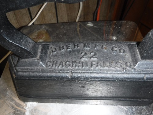 Antique Sad Iron The Ober Mfg Co Chagrin Falls OH #22! 20 Pounds