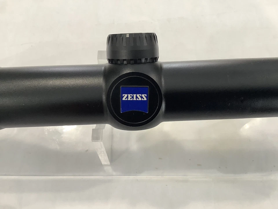 Zeiss Diavari V (¿Victoria?) Mira para rifle 1,5-6x42 T* 30 mm, mate, retícula #4, Alemania Foto 3 de 4