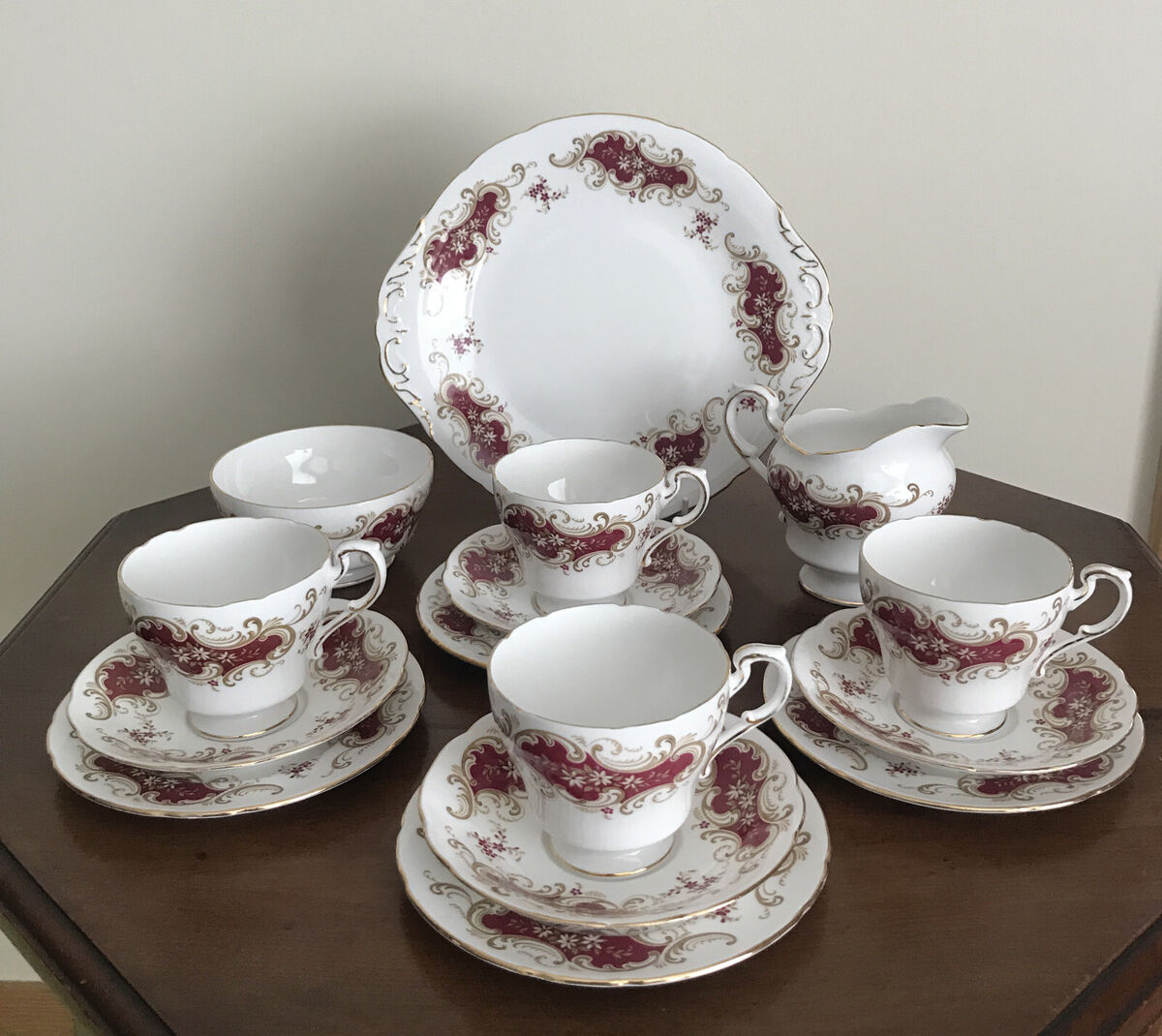 Sold at guaranteed Auction 15 Pieces Sold at guaranteed Auction 15 Pieces