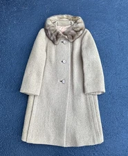 Vintage Carol Brent Coat With Mink Collar Women’s Size 12 Caramel Color Buttons 