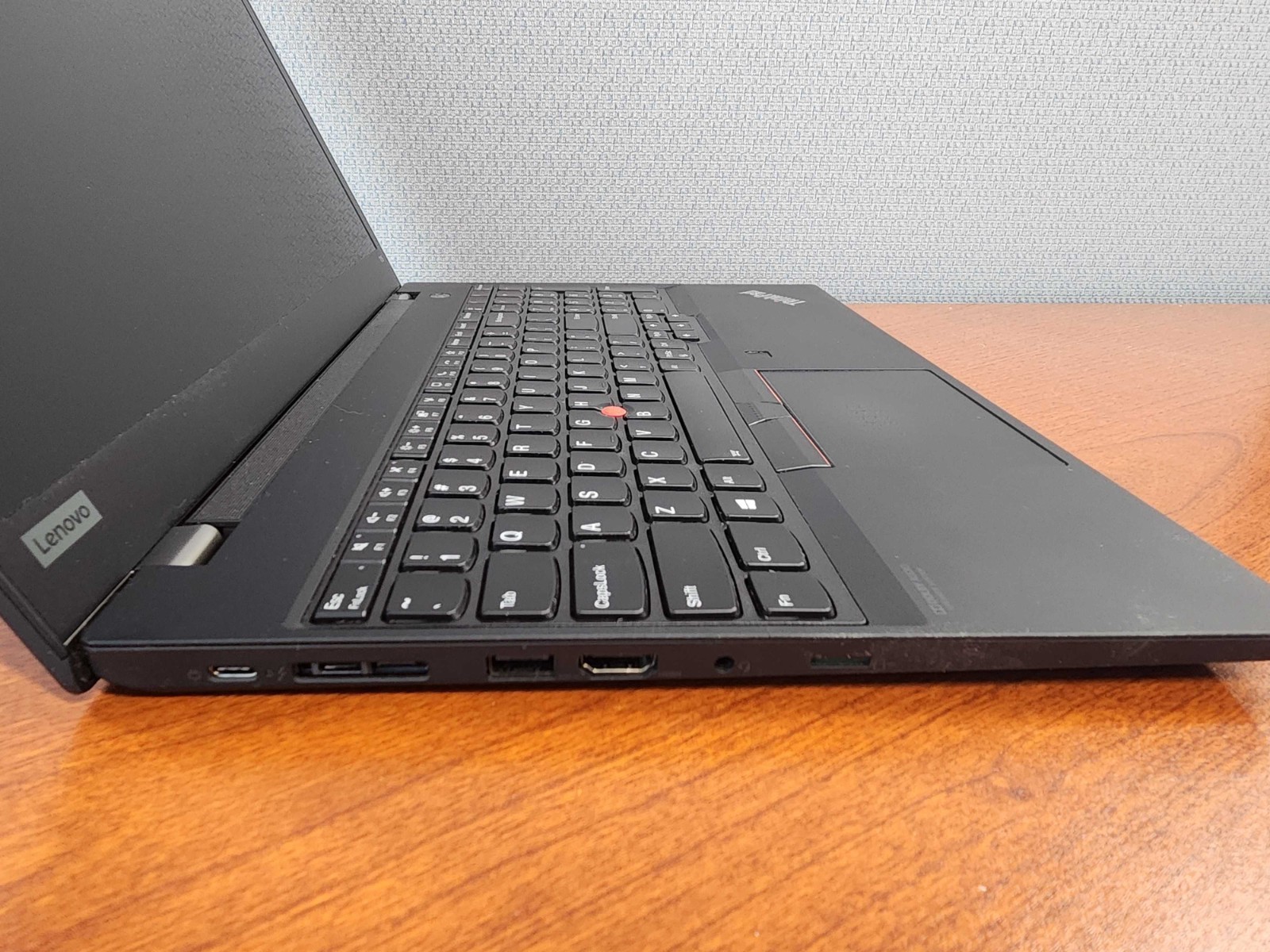 Lenovo ThinkPad T15 Gen 2, 15.6-Inch Laptop, with Intel Core i7-10510U, Windows 11 Pro