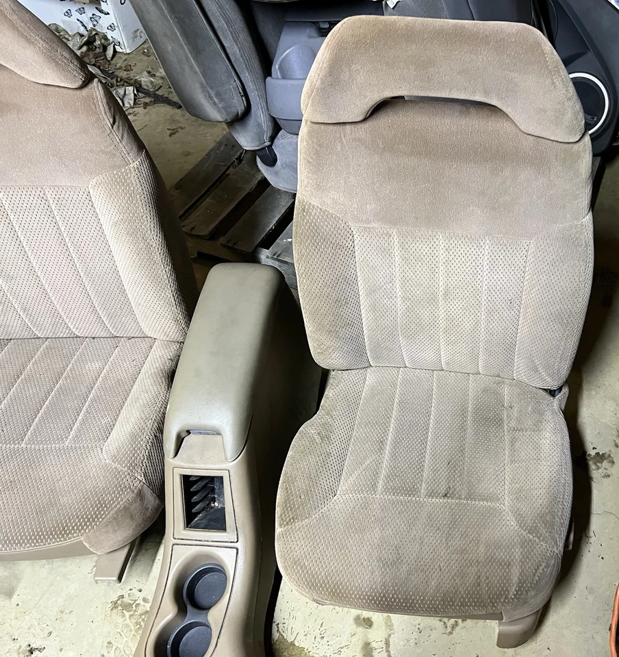 Chevrolet/GMC S10 1995-1997 BLAZER/CAMIÓN ASIENTOS DELANTEROS CON CANASTILLA Y CONSOLA BRONCEADO OEM Foto 4 de 4