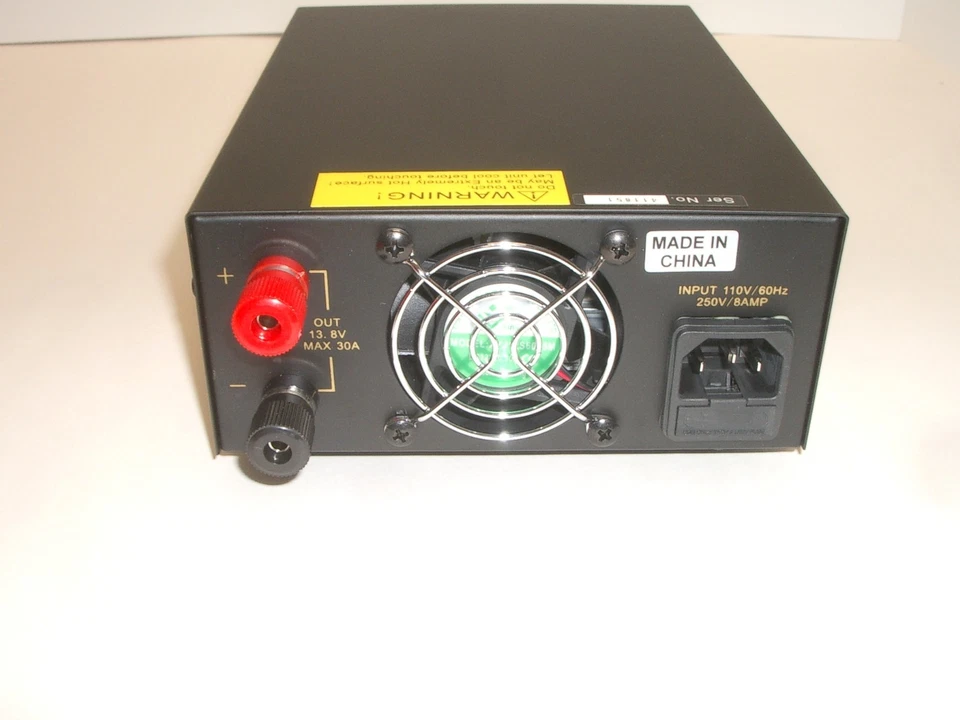 JETSTREAM JTPS32MAB 13.8VDC 30 AMP SWITCHING DC POWER SUPPLY w/ METER - Image 3 of 4
