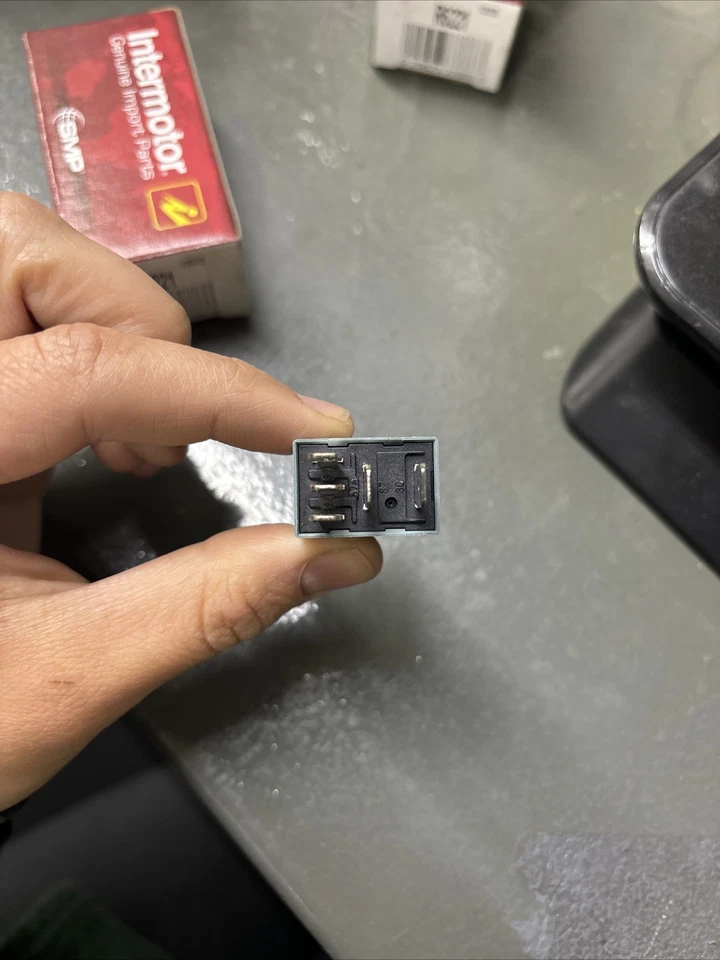 Intermotor BWD R6221, relé de motor ventilador de refrigeración del motor, seleccionar 96-18 Acura/Honda Foto 4 de 4