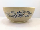 Vintage PYREX Homestead 10" Mixing Bowl #404 Made in USA