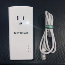NETGEAR PowerLINE Extender and Extra Outlet PLP1200S