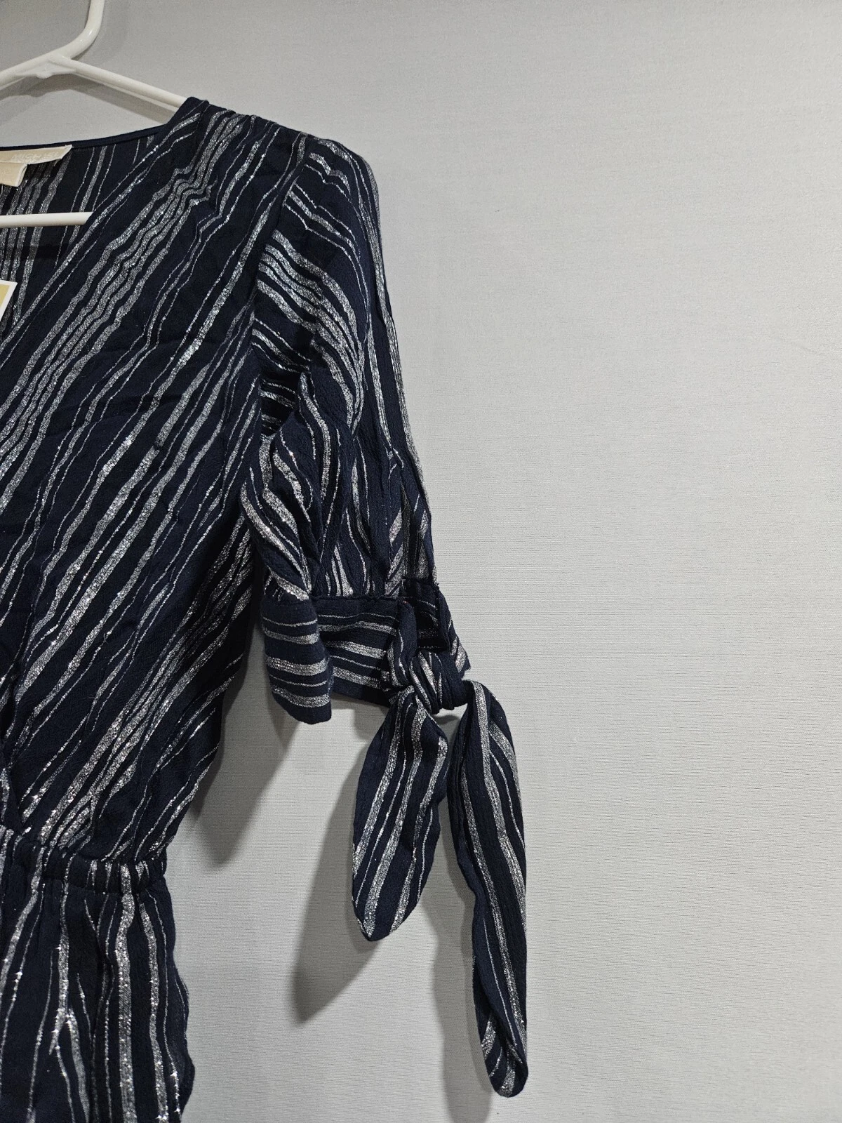 Abito avvolgente Michael Kors nuovo con etichette petali crepe arricciato donna XS blu mezzanotte