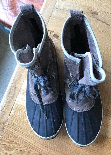 sperry schooner boots