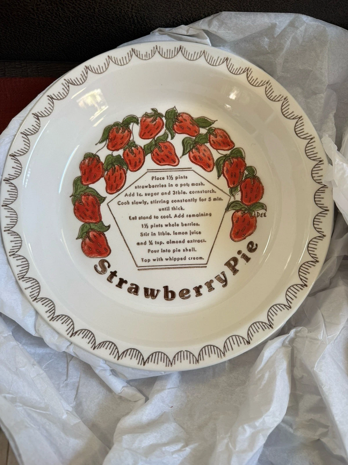 Vintage Ceramic STRAWBERRY PIE Dish Plate - Recipe Graphic 10.25in Diameter