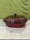 VISIONS corning ware, Pyrex Casserole with Lid vintage cranberry 4qt