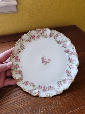 Antique Gold Pink Red Roses Porcelain Luncheon Plate GDA France Limoges
