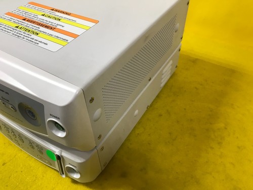 Fujinon System Processor VP-4440 HD e sorgente luminosa XL-4450 - Foto 5 di 8