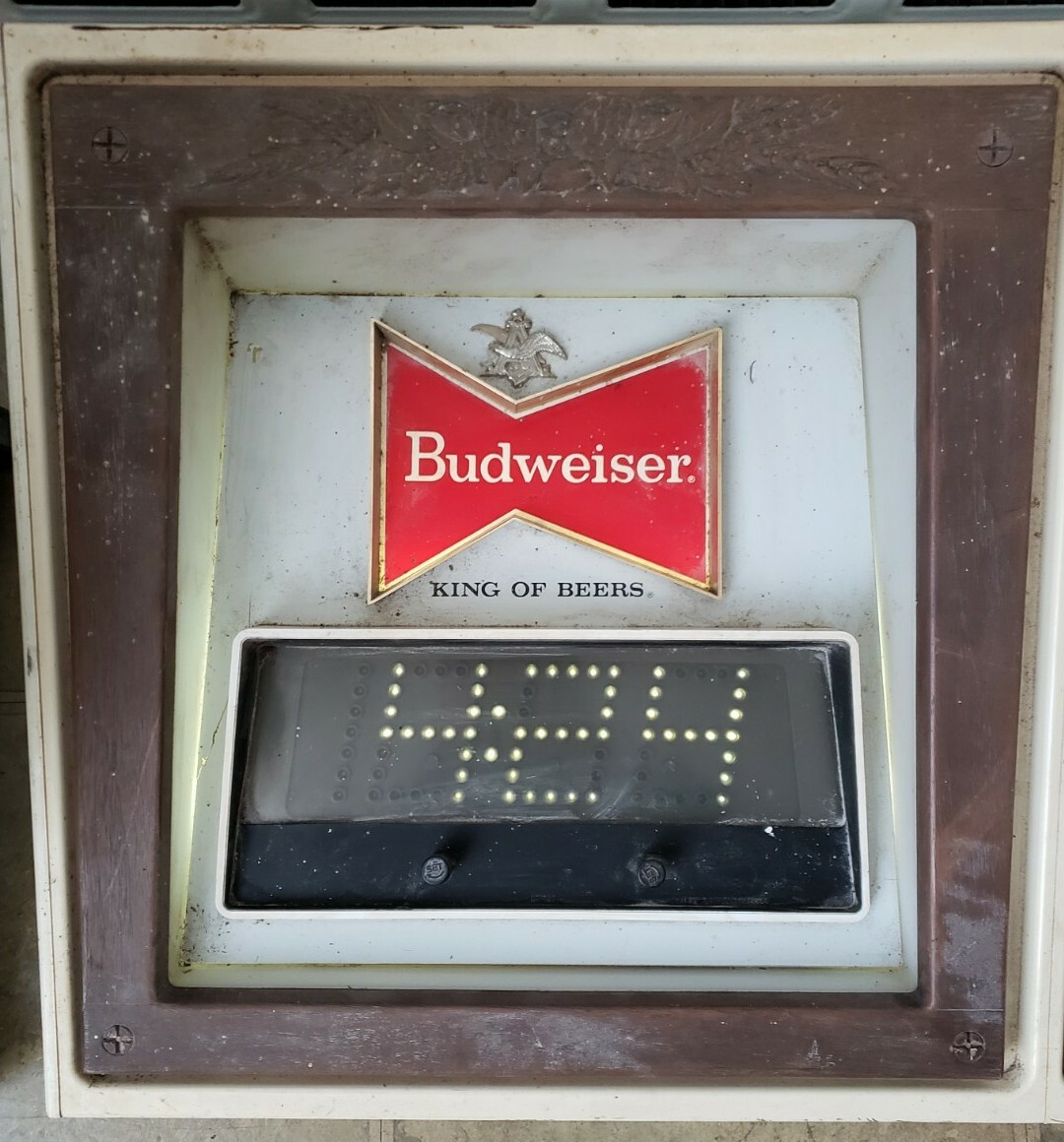 VINTAGE BUDWEISER BEER PRICE BOARD SIGN BAR DECOR ANTIQUE VINTAGE BUDWEISER BEER PRICE BOARD SIGN BAR DECOR ANTIQUE