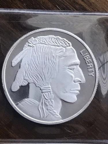 Uncirculated Buffalo 1 oz .999 Silver Round