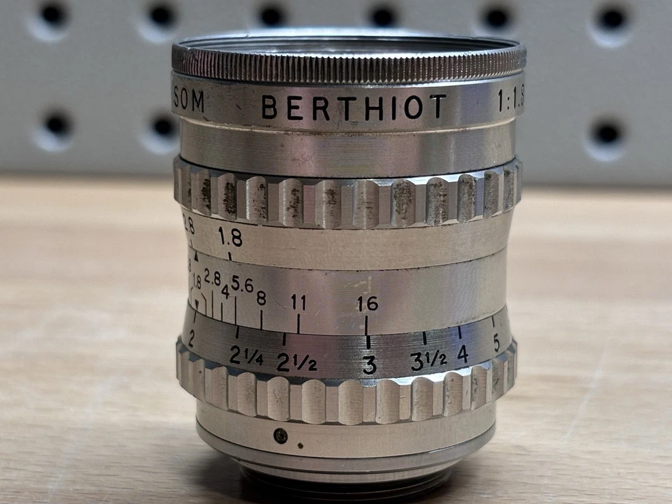 Nice SOM BERTHIOT LYTAR 1.8/25MM C-MOUNT LENS For BOLEX 16MM MOVIE CAMERA - Image 2 of 4