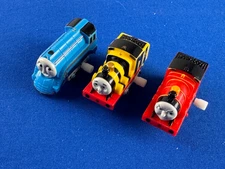 BUSY AS A BEE JAMES, ANGRY JAMES, GORDON / Thomas Capsule Plarail Trains TOMY