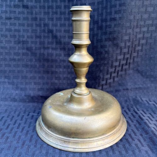 Early Antique 17th Century Bell Shaped Spanish Cast Brass Candlestick C 1680  - Afbeelding 1 van 11