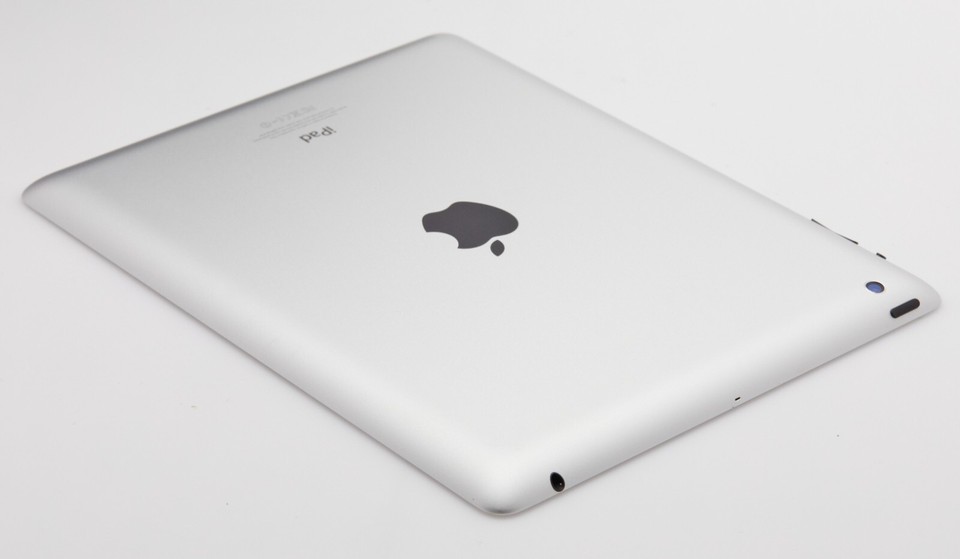 Apple iPad 4th Generation Bundled with Apple Brand Protective
