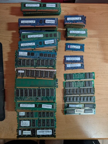 Computer Memory Assorted (Edo, Sdram, DDR1, DDR2 And DDR3)