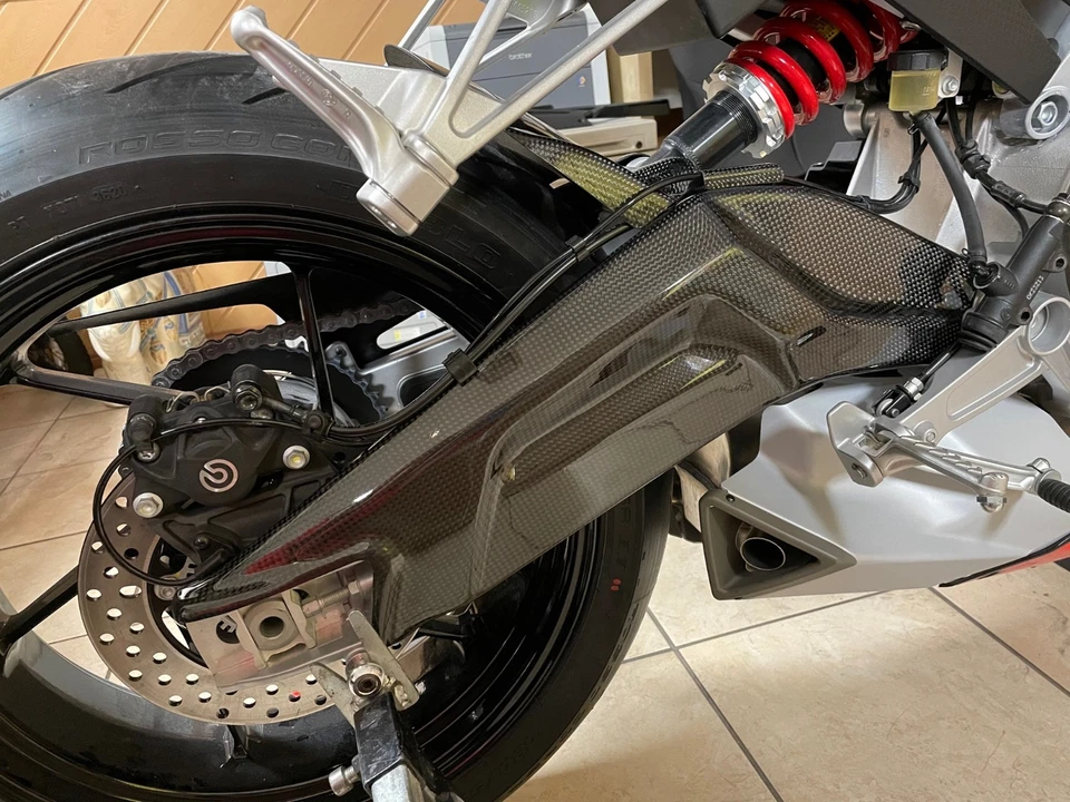 Rahmenschoner + Schwingen Abdeckung Carbon Motorrad Aprilia RS 660 2020- - Bild 4 von 4