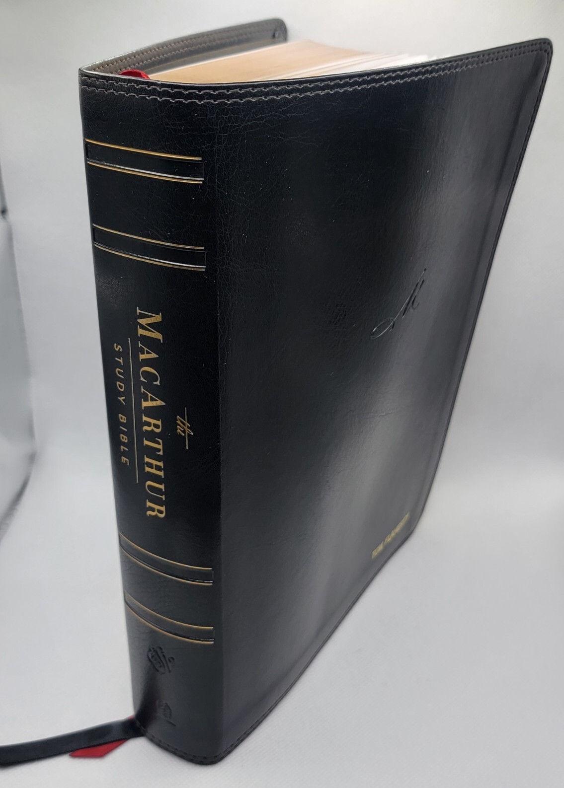 ESV MacArthur Study Bible, 2nd Edition, Genuine Leather, Black Indexed