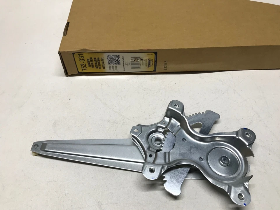 Regulador Ventana Trasero Derecho Dorman 752-331 para Lexus ES350, Toyota Corolla, xB Foto 2 de 3
