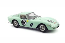 CMC Ferrari 250 GTO #15 - Stirling Moss - Goodwood 1962, Team Ireland 1/18.M-247