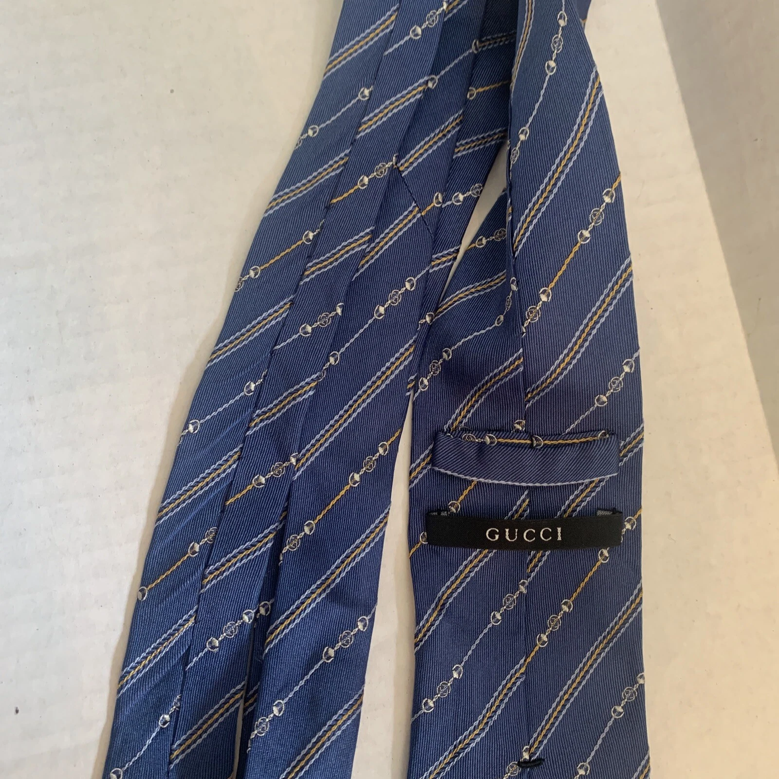 CRAVATE GUCCI VINTAGE CEINTURE BLEUE LOGO DESIGN