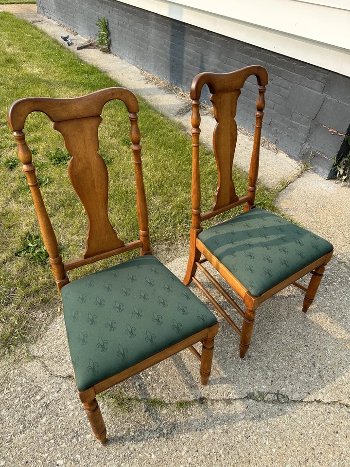 Sillas vintage de mediados de siglo Cushman Colonial Creations (2) Foto 4 de 4