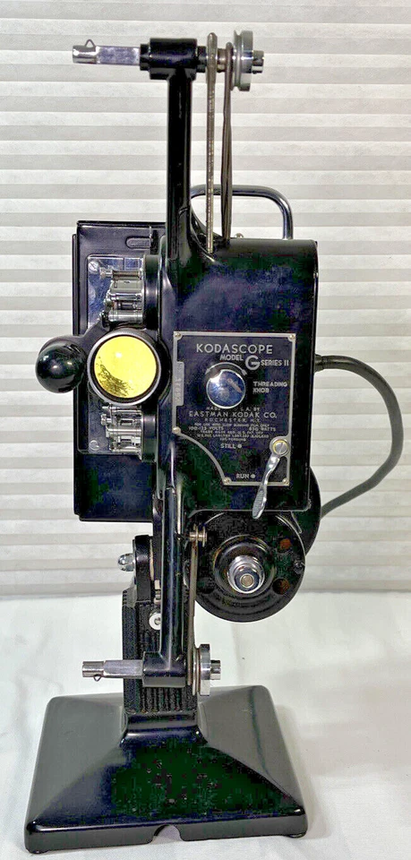 Proyector de películas KODAK Kodascope Modelo G Serie II 16 mm hecho en Rochester NY Foto 3 de 4