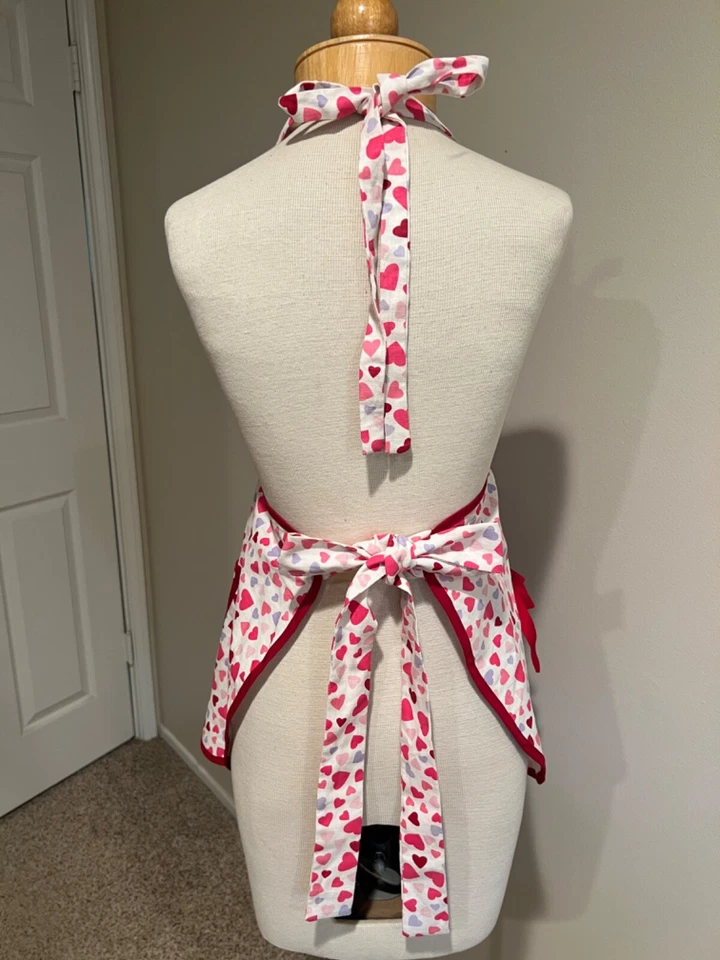 Delantal babero Jessie Steele RETRO AÑOS 50 diseño corazón inspirado en colección Foto 2 de 3