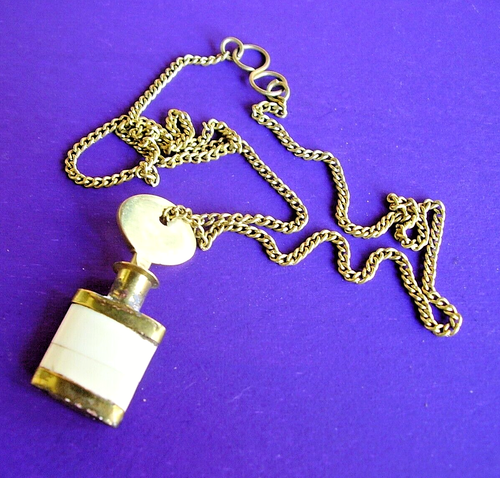 Pendentif Flacon à Parfum Vintage Avec Chaîne - 4,5 Cm, Laiton Et Os, Occasion Bon état